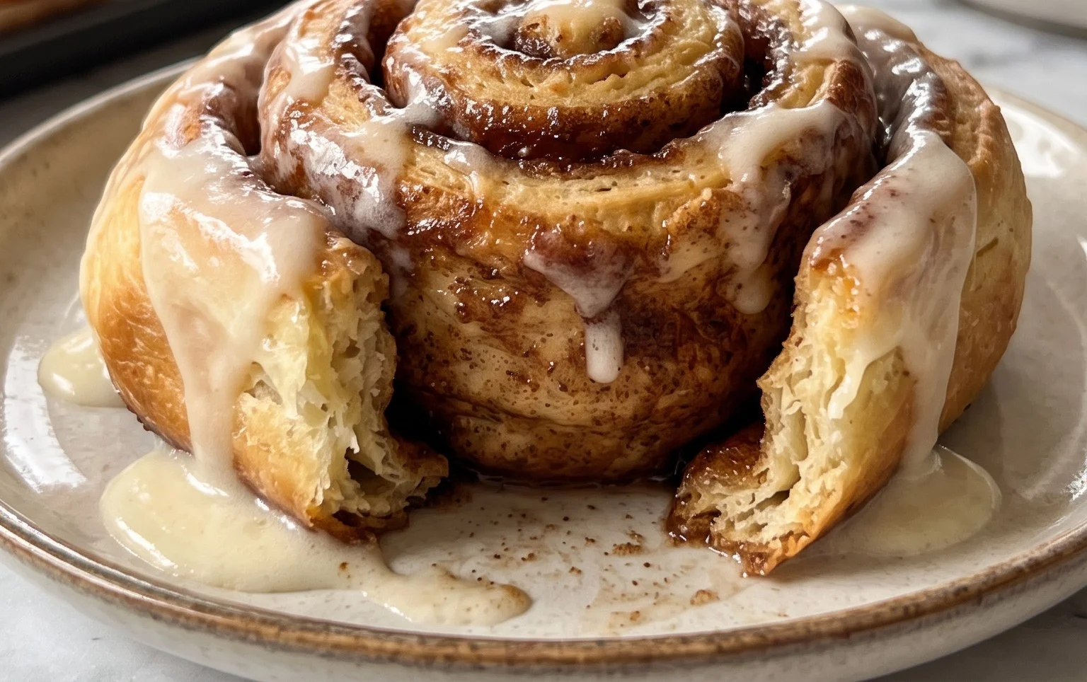 Cinnamon Rolls mit Frischkäse Topping